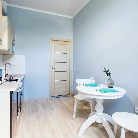 1 Bedroom Near Elizabeth's The Cathedral 리비프