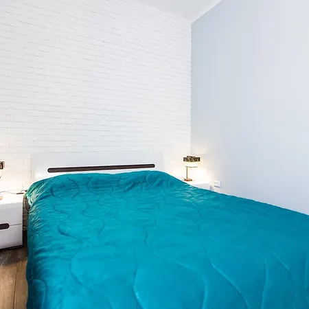 1 Bedroom Near Elizabeth's The Cathedral