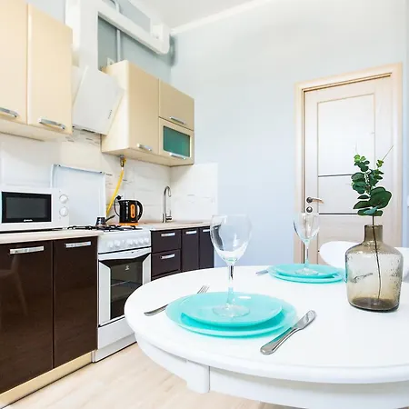 1 Bedroom Near Elizabeth's The Cathedral Appartamento Leopoli