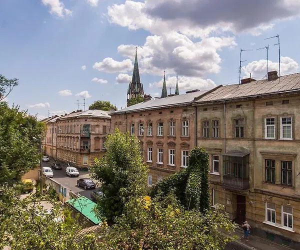 1 Bedroom Near Elizabeth's The Cathedral Lviv