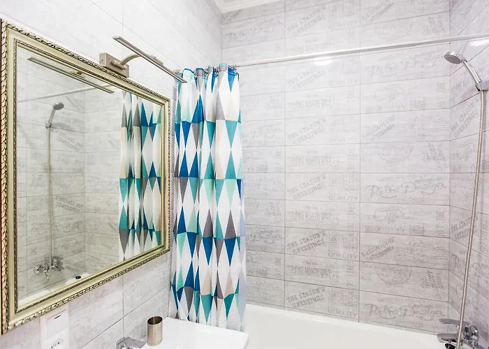 דירה 1 Bedroom Near Elizabeth's The Cathedral לבוב