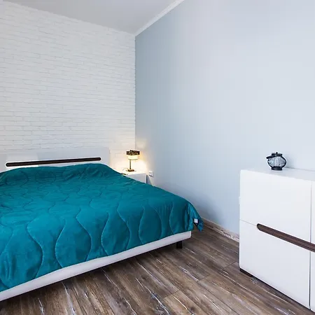 1 Bedroom Near Elizabeth's The Cathedral *