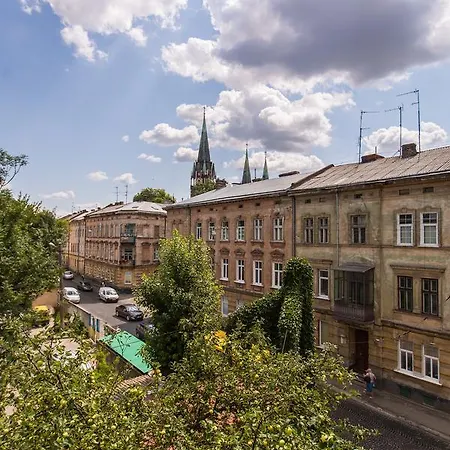 1 Bedroom Near Elizabeth's The Cathedral Lviv