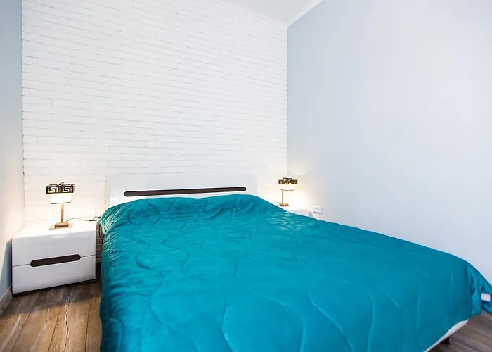 1 Bedroom Near Elizabeth's The Cathedral